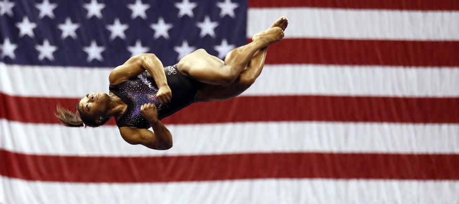 Simone Biles, durante uno de sus ejercicios Simone Biles, durante uno de sus ejercicios
