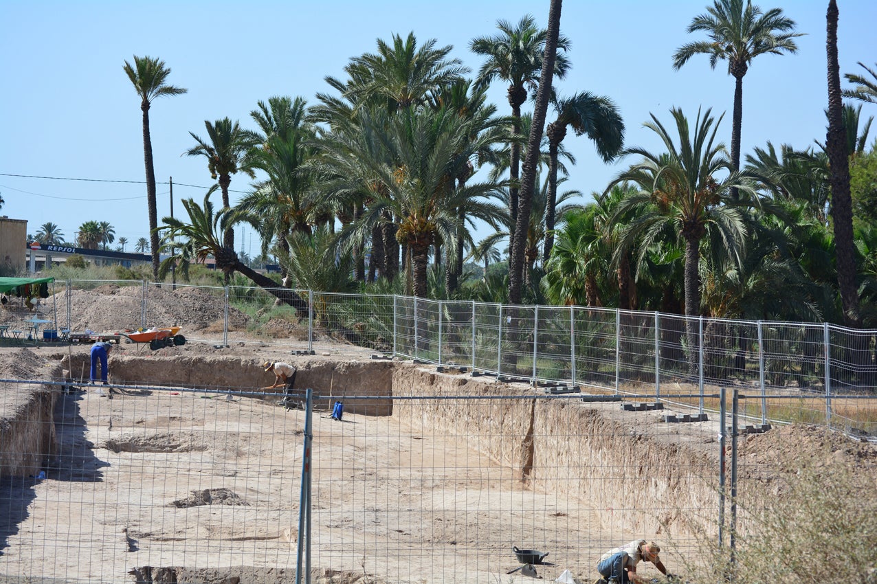 Vecinos y asociaciones piden al Ayuntamiento y la Consellería que informen a la UNESCO de la urbanzación del sector E-16 Vecinos y asociaciones piden al Ayuntamiento y la Consellería que informen a la UNESCO de la urbanzación del sector E-16