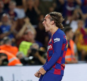 Griezmann celebra con rabia su segundo gol contra el Betis Griezmann celebra con rabia su segundo gol contra el Betis