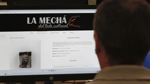 Un usuario navega por la página web de Magrudis, que comercializa la carne mechada "La Mechá" Un usuario navega por la página web de Magrudis, que comercializa la carne mechada "La Mechá"