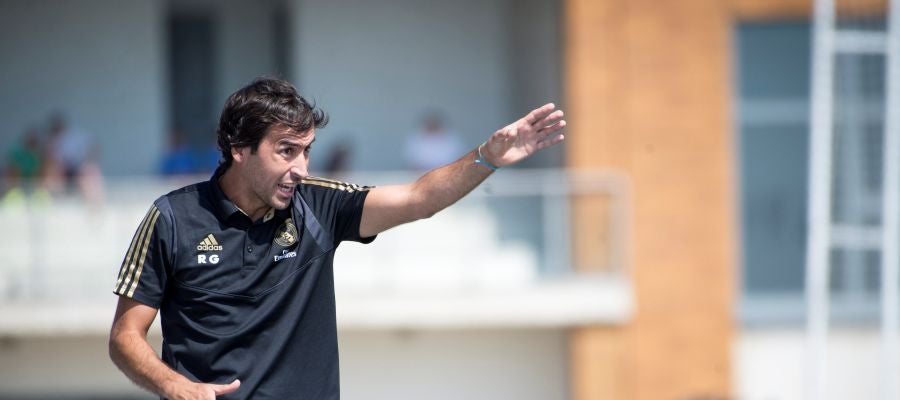 Raúl González debuta como entrenador del Real Madrid Castilla Raúl González debuta como entrenador del Real Madrid Castilla
