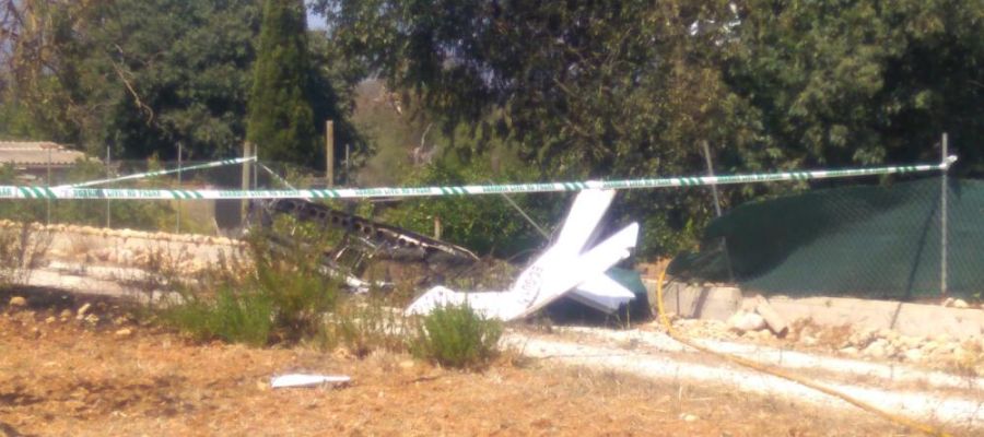 Restos de la avioneta accidentada en Inca Restos de la avioneta accidentada en Inca