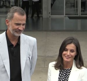 Felipe VI y la Reina Letizia acuden al hospital para visitar a Don Juan Carlos Felipe VI y la Reina Letizia acuden al hospital para visitar a Don Juan Carlos