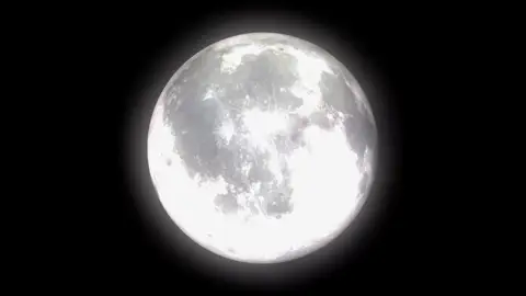 Capítulo 7: La luna Capítulo 7: La luna