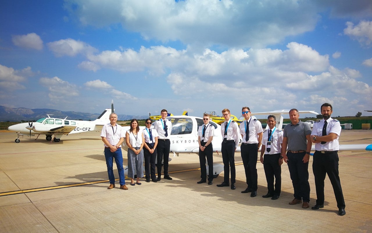 El aeropuerto de Castellón pone en marcha una nueva escuela de pilotaje El aeropuerto de Castellón pone en marcha una nueva escuela de pilotaje