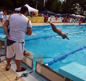Los bañistas ya pueden usar sin problemas la piscina olímpica del Rey Juan Carlos Los bañistas ya pueden usar sin problemas la piscina olímpica del Rey Juan Carlos