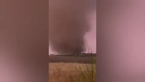 La gota fría provoca un tornado en Campillos, Málaga La gota fría provoca un tornado en Campillos, Málaga