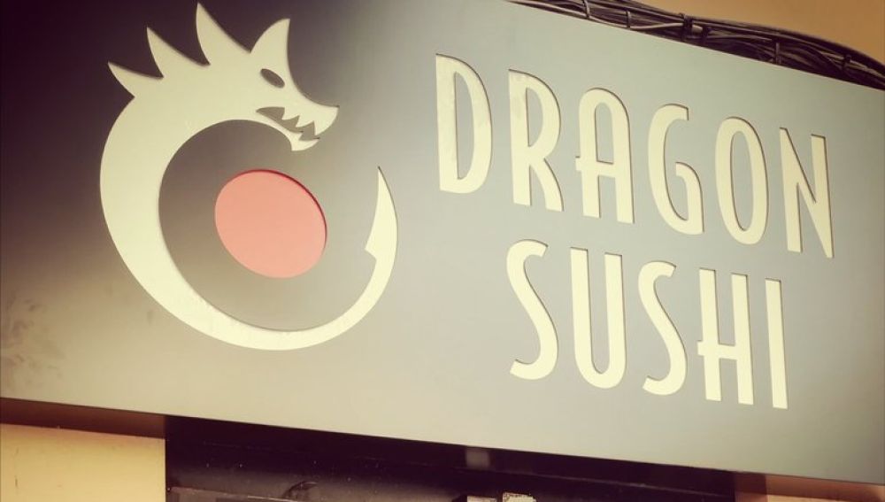 Establecimiento Dragon Sushi.