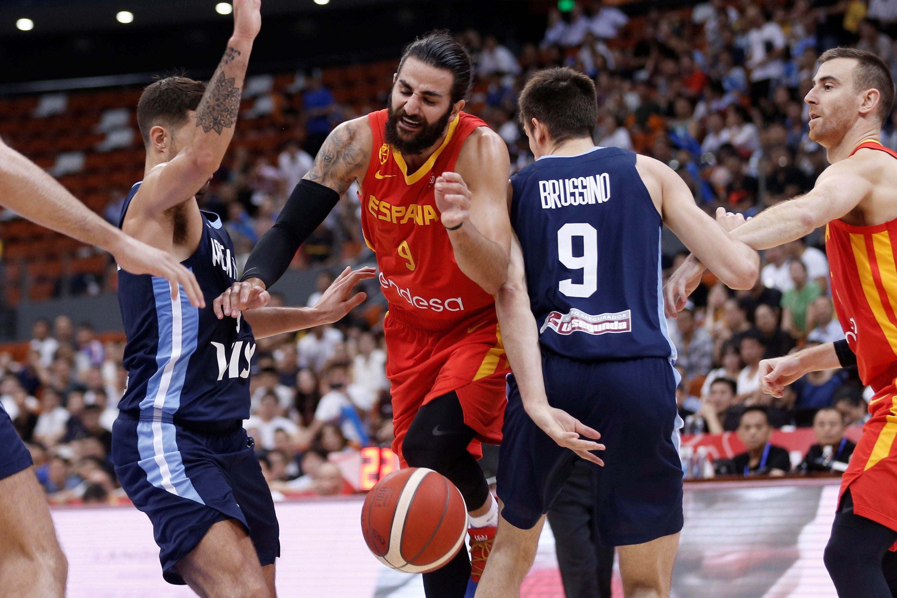 Ricky Rubio guía a España en un trabajado triunfo ante Argentina Ricky Rubio guía a España en un trabajado triunfo ante Argentina