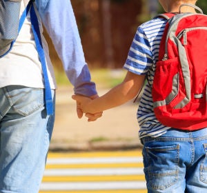 Relación positiva entre padres, profesores y alumnos Relación positiva entre padres, profesores y alumnos