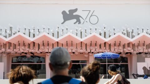 Fachada del Palazzo del Cinema, en el Lido de Venecia, durante la 76 edici&oacute;n de la Mostra