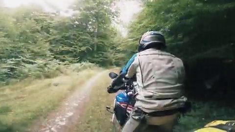 &Uacute;ltima parte de la ruta en moto de Charly Sinewan por los Pirineos