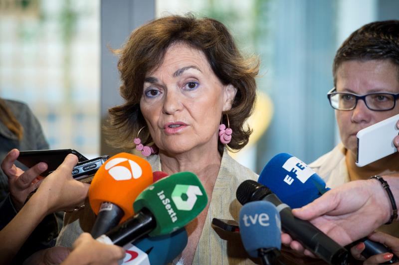 Calvo descarta el gobierno de coalición y propone a Podemos compartir un programa que recogerá sus propuestas Calvo descarta el gobierno de coalición y propone a Podemos compartir un programa que recogerá sus propuestas