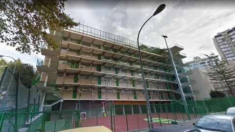 Fachada del Col&middot;legi Llu&iacute;s Vives de Palma