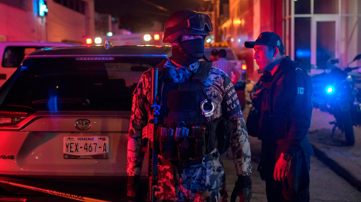 Al menos 23 muertos en un incendio en un bar en Veracruz Al menos 23 muertos en un incendio en un bar en Veracruz