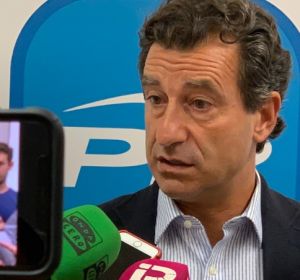 El presidente del PP de Baleares, Biel Company, ante los medios. El presidente del PP de Baleares, Biel Company, ante los medios.