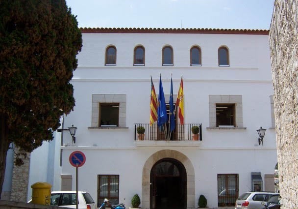 Nuria Calduch no devolverá su acta de concejala porque considera que tiene que "seguir trabajando por los ciudadanos" Nuria Calduch no devolverá su acta de concejala porque considera que tiene que "seguir trabajando por los ciudadanos"