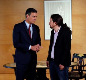 Pedro Sánchez y Pablo Iglesias durante una reunión Pedro Sánchez y Pablo Iglesias durante una reunión