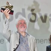 Almodóvar recibe el Leon de Oro de Honor de la Mostra de Venecia