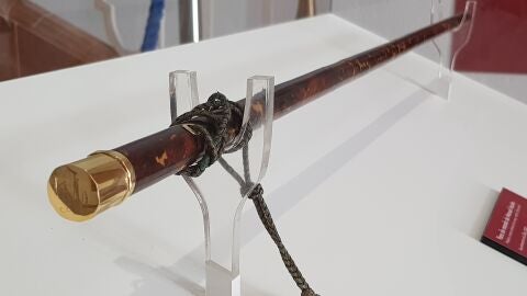 vara de mando de Manuel Aza&ntilde;a, punto de inter&eacute;s de la ruta.
