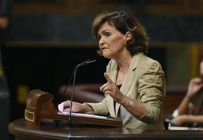 Carmen Calvo reprocha al Open Arms que aceptara venir a España tres veces y ahora no Carmen Calvo reprocha al Open Arms que aceptara venir a España tres veces y ahora no