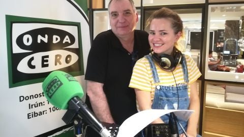De caperucita a loba en solo seis t&iacute;os 