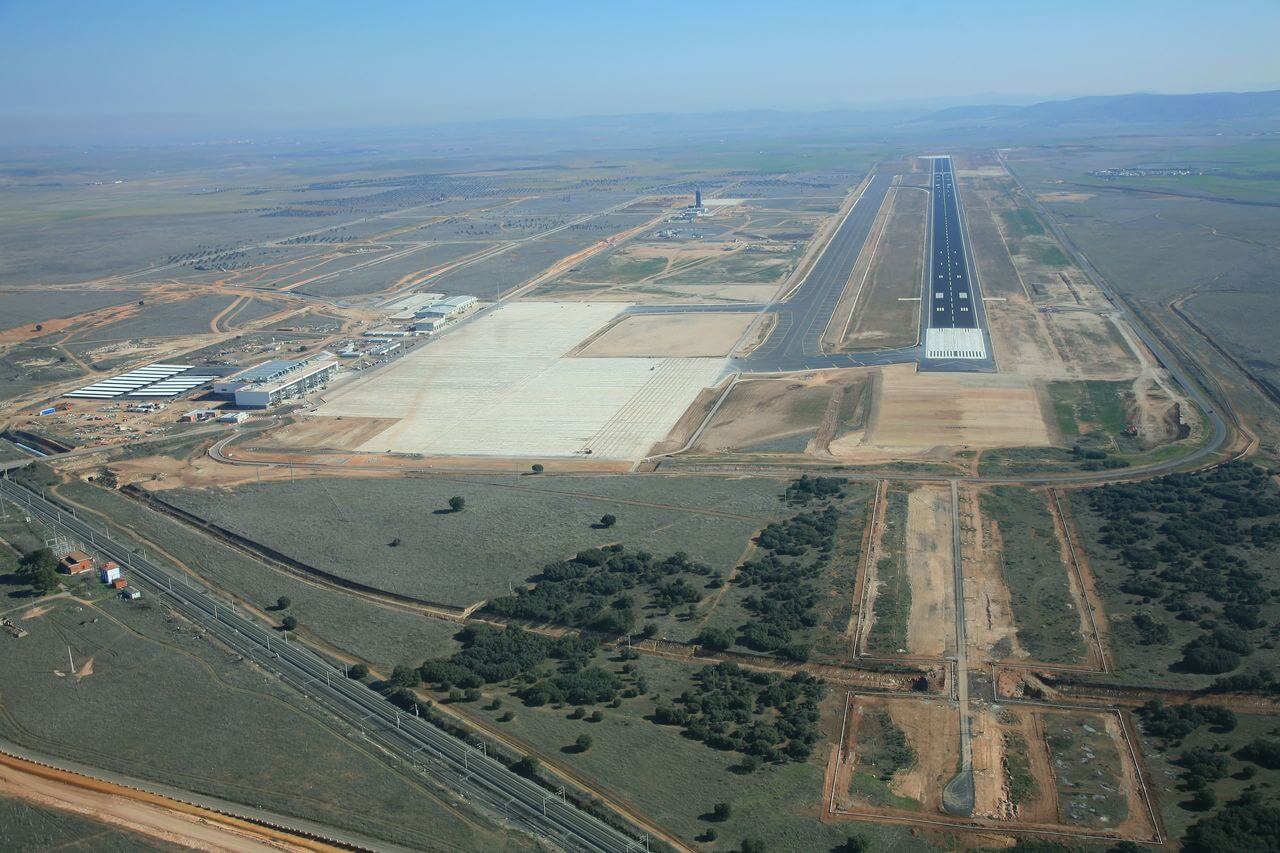 Los ecologistas piden al Ministerio analizar si el Aeropuerto de Ciudad Real cumple las declaraciones de impacto Los ecologistas piden al Ministerio analizar si el Aeropuerto de Ciudad Real cumple las declaraciones de impacto