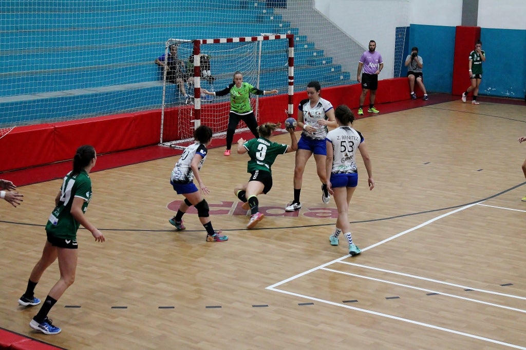 El Elche todavía tiene dos partidos de pretemporada antes del inicio de liguero el próximo viernes El Elche todavía tiene dos partidos de pretemporada antes del inicio de liguero el próximo viernes