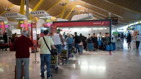 UGT convoca ocho jornadas de protesta para los trabajadores de tierra de Iberia