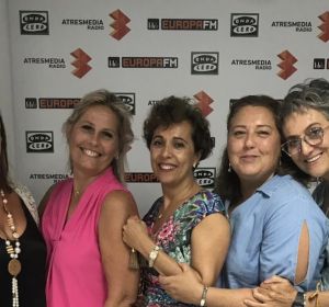 LA TERTULIA DE LAS MUJERES LA TERTULIA DE LAS MUJERES