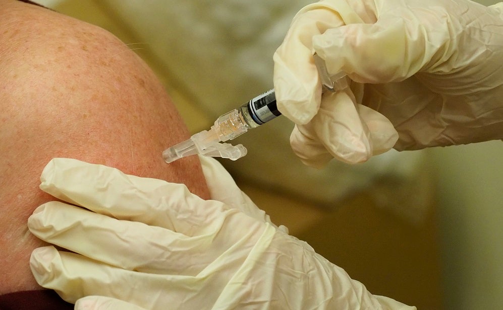 Mas de 50.000 personas se han vacunado contra la gripe en el Departamento de Salud Elche-Hospital General Mas de 50.000 personas se han vacunado contra la gripe en el Departamento de Salud Elche-Hospital General