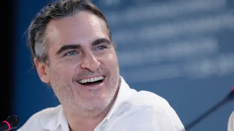 Joaquin Phoenix, durante la rueda de prensa de 'Joker' en el Festival de Venecia Joaquin Phoenix, durante una rueda de prensa en el Festival de Venecia