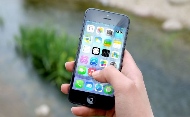 HUMOR | Un hombre ruso denuncia a Apple porque asegura que una app lo ha "convertido en homosexual" HUMOR | Un hombre ruso denuncia a Apple porque asegura que una app lo ha "convertido en homosexual"