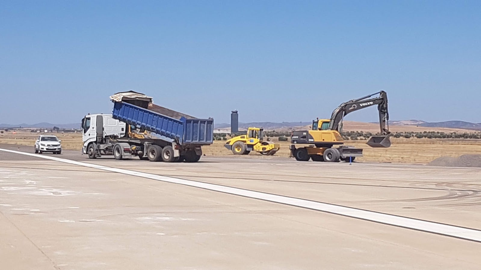 El aeropuerto de Ciudad Real mejora sus instalaciones para dejarlas operativas El aeropuerto de Ciudad Real mejora sus instalaciones para dejarlas operativas