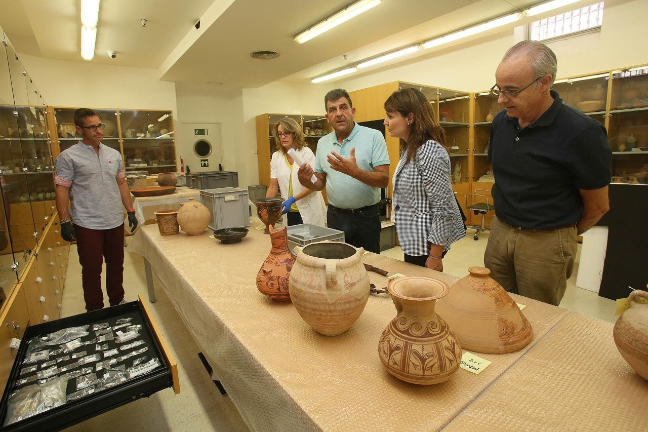 Una réplica de la Dama de Elche lidera la exposición del Museo Arqueológico de Alicante que viaja a Irán Una réplica de la Dama de Elche lidera la exposición del Museo Arqueológico de Alicante que viaja a Irán