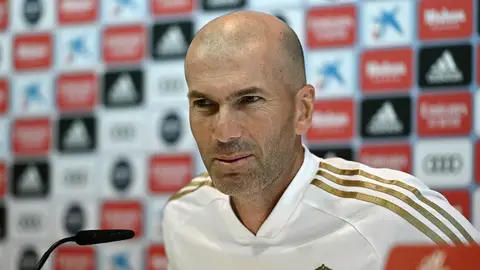 Zidane, en rueda de prensa Zidane, en rueda de prensa