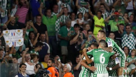 El Betis celebra el gol ante el Legan&eacute;s