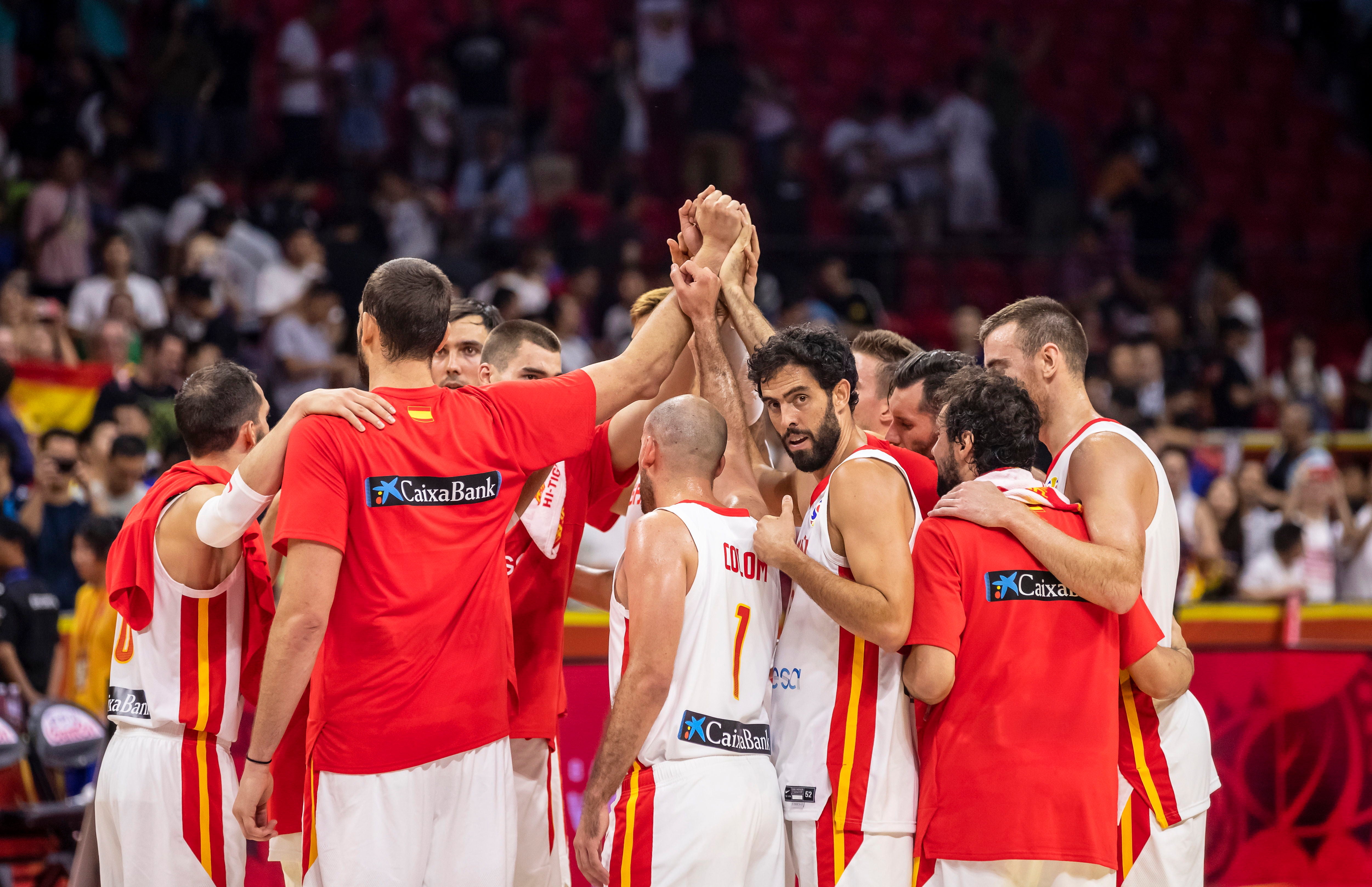 HUMOR | El encargado de seguridad del Mundial de Baloncesto: "No eran españoles, no se sabían las letras de Julio Iglesias" HUMOR | El encargado de seguridad del Mundial de Baloncesto: "No eran españoles, no se sabían las letras de Julio Iglesias"