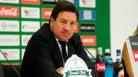 José Sepulcre, en una rueda de prensa durante su etapa como presidente del Elche. Elche CF