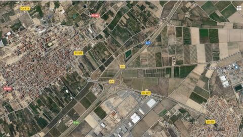 Vista sat&eacute;lite de la A-7 a su paso por el municipio de San Isidro.