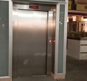 El ascensor del parking de la Plaza Mayor comenzará esta semana a funcionar las 24 horas El ascensor del parking de la Plaza Mayor comenzará esta semana a funcionar las 24 horas