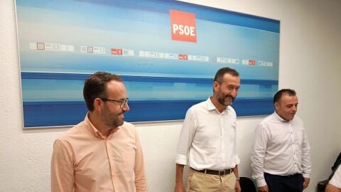 De izquierda a derecha: H&eacute;ctor D&iacute;ez, Carlos Gonz&aacute;lez y Ram&oacute;n Abad.