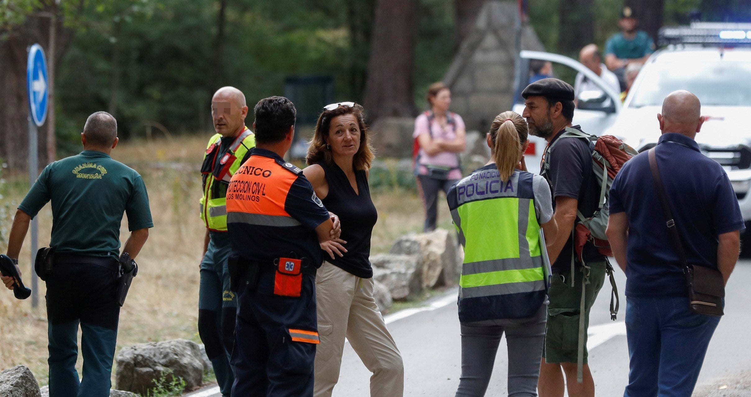 Los equipos de rescate animan a los que conozcan la zona de la desaparición de Fernández Ochoa a que se unan a la búsqueda Los equipos de rescate animan a los que conozcan la zona de la desaparición de Fernández Ochoa a que se unan a la búsqueda