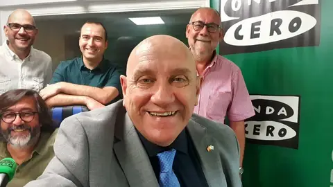 Tertulianos en Mas de Uno Ourense Tertulianos en Mas de Uno Ourense