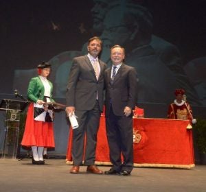 Eduardo Benítez, medalla de la Autonomía de Ceuta 2019. Eduardo Benítez, medalla de la Autonomía de Ceuta 2019.