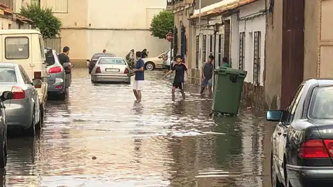 Una tromba de agua inundó varias calles de Bolaños Una tromba de agua inundó varias calles de Bolaños