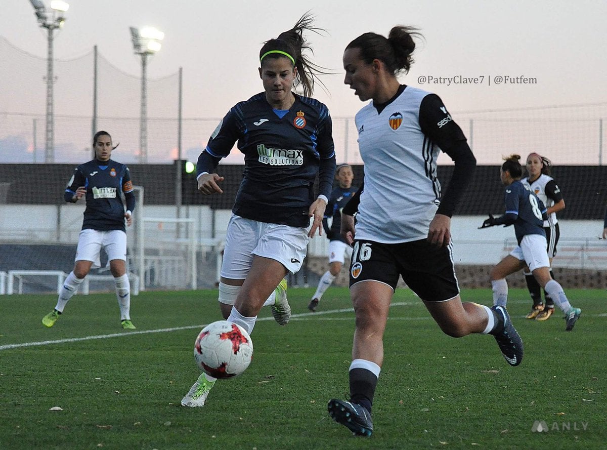 Ellas Juegan 01x03: De Lombi a Anair Ellas Juegan 01x03: De Lombi a Anair
