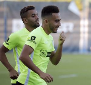 Benkhemassa y Sadiku, con Boulahroud en un entrenamiento del Málaga CF Benkhemassa y Sadiku, con Boulahroud en un entrenamiento del Málaga CF