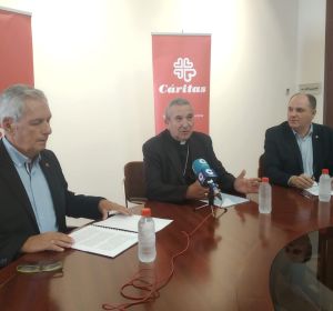 El Obispo de Ciudad Reay y responsables de Cáritas, durante la rueda de prensa El Obispo de Ciudad Reay y responsables de Cáritas, durante la rueda de prensa