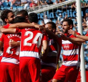 Los jugadores del Granada celebran el gol de Germán Sánchez ante el Celta de Vigo Los jugadores del Granada celebran el gol de Germán Sánchez ante el Celta de Vigo